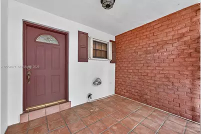 19113 NW 64th Ct, Hialeah, FL 33015 - Photo 17