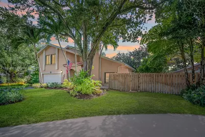 42 Birch Dr, Cooper City, FL 33026 - Photo 5