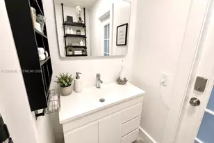 8641 NW 19th St, Pembroke Pines, FL 33024 - Photo 21