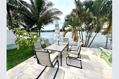 8641 NW 19th St, Pembroke Pines, FL 33024 - Photo 25