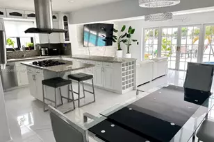8641 NW 19th St, Pembroke Pines, FL 33024 - Photo 11