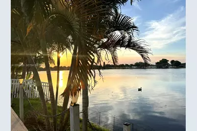 8641 NW 19th St, Pembroke Pines, FL 33024 - Photo 5