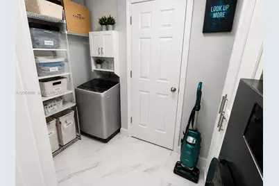 8641 NW 19th St, Pembroke Pines, FL 33024 - Photo 21