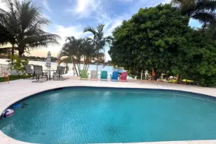 8641 NW 19th St, Pembroke Pines, FL 33024 - Photo 23