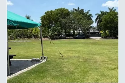 20051 SW 326 St, Homestead, FL 33030 - Photo 3