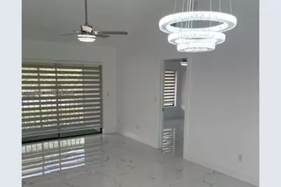 400 Club Cir #202, Boca Raton, FL 33487 - Photo 5