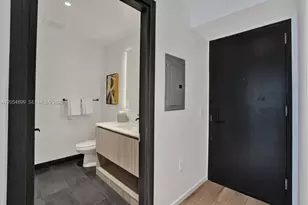 398 NE 5th St, Miami, FL 33132 - Photo 19