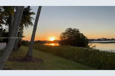 694 SW 168th Way, Pembroke Pines, FL 33027 - Photo 9