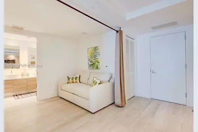 121 NE 34th St #1603, Miami, FL 33137 - Photo 9