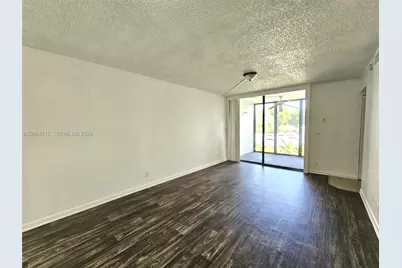 210 Lake Pointe Dr #209, Oakland Park, FL 33309 - Photo 5