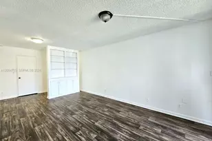 210 Lake Pointe Dr, Oakland Park, FL 33309 - Photo 3