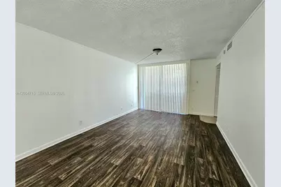 210 Lake Pointe Dr #209, Oakland Park, FL 33309 - Photo 7