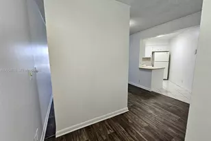210 Lake Pointe Dr, Oakland Park, FL 33309 - Photo 15