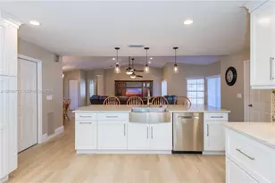 850 Amherst Ave, Davie, FL 33325 - Photo 13