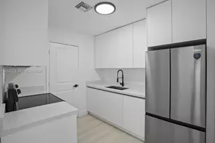 801 NW 105th St, Miami, FL 33150 - Photo 13