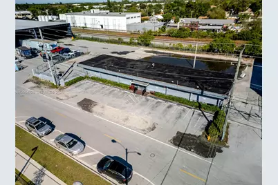 1001 NW 72nd St, Miami, FL 33150 - Photo 7
