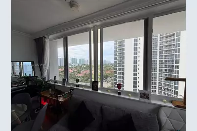19201 Collins Ave #1126, Sunny Isles Beach, FL 33160 - Photo 13
