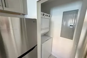 180 NE 57th St, Miami, FL 33137 - Photo 3