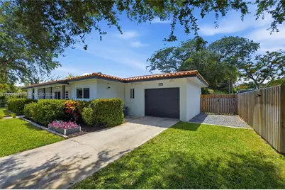417 NE 11th Ave, Pompano Beach, FL 33060 - Photo 5