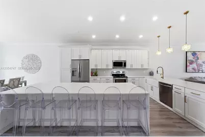 15645 SW 16th Ct, Pembroke Pines, FL 33027 - Photo 13