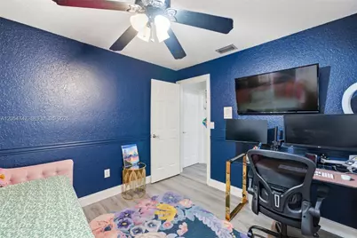 15645 SW 16th Ct, Pembroke Pines, FL 33027 - Photo 31