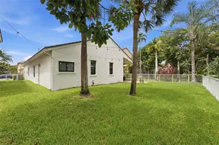 15645 SW 16th Ct, Pembroke Pines, FL 33027 - Photo 35