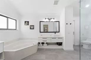 15645 SW 16th Ct, Pembroke Pines, FL 33027 - Photo 23