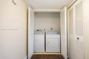 9365 Fontainebleau Blvd, Miami, FL 33172 - Photo 21