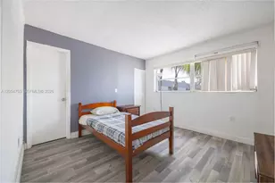 9365 Fontainebleau Blvd, Miami, FL 33172 - Photo 19