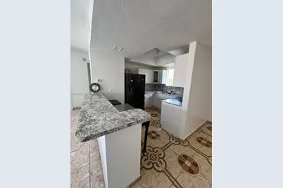 7516 NE 1st Ave #203, Miami, FL 33138 - Photo 9