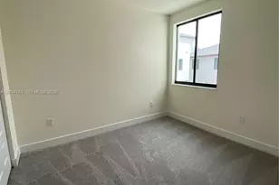 8373 Central Park Blvd, Doral, FL 33166 - Photo 13