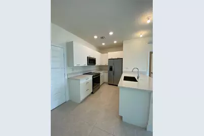 8373 Central Park Blvd #0, Doral, FL 33166 - Photo 3