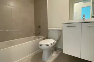 8373 Central Park Blvd, Doral, FL 33166 - Photo 17