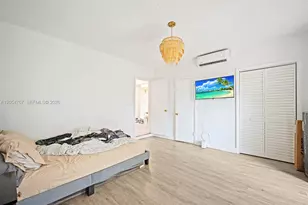 1024 SW 13th Ct, Miami, FL 33135 - Photo 15