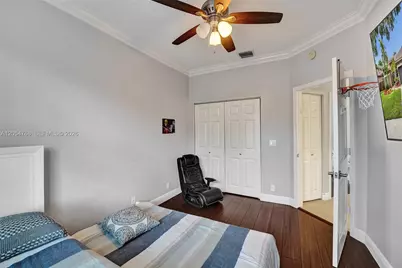 16366 N Mariposa Cir N, Pembroke Pines, FL 33331 - Photo 37