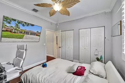 16366 N Mariposa Cir N, Pembroke Pines, FL 33331 - Photo 31