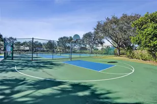 16366 N Mariposa Cir N, Pembroke Pines, FL 33331 - Photo 49