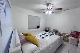 2001 SW 85th Ave, North Lauderdale, FL 33068 - Photo 17