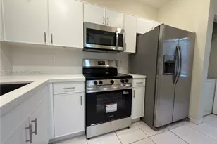 5707 NW 114th Ct, Doral, FL 33178 - Photo 5