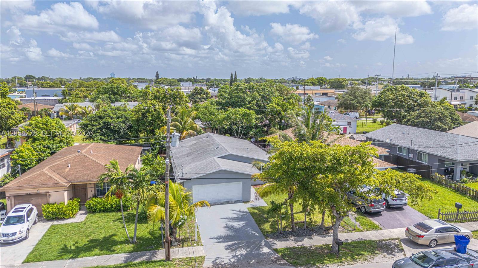 5719 Mayo St - 5719 Mayo St, Hollywood, FL 33023 Luxury Property | Jose Angel Pina