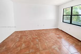 10370 SW 220th St, Cutler Bay, FL 33190 - Photo 5