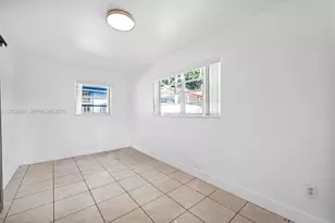 3233 SW 25th St, Miami, FL 33133 - Photo 13