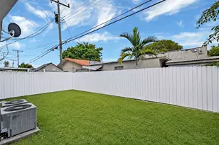 3233 SW 25th St, Miami, FL 33133 - Photo 27