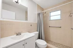 3233 SW 25th St, Miami, FL 33133 - Photo 23