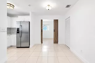 3233 SW 25th St, Miami, FL 33133 - Photo 5