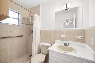 3233 SW 25th St, Miami, FL 33133 - Photo 19