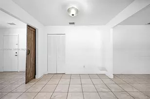 3233 SW 25th St, Miami, FL 33133 - Photo 15