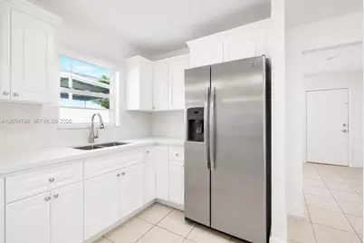 3233 SW 25th St #2, Miami, FL 33133 - Photo 7