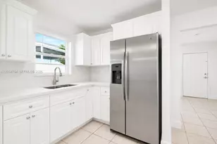 3233 SW 25th St, Miami, FL 33133 - Photo 7