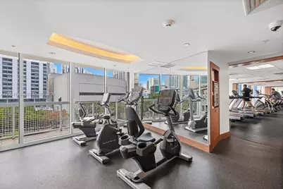 41 SE 5th St #510, Miami, FL 33131 - Photo 37